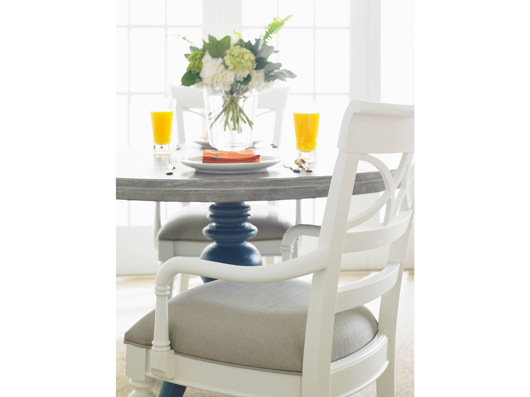 Coastal Living Dining Room Round Pedestal Table Wood Top 4112135 Bacons Furniture Port