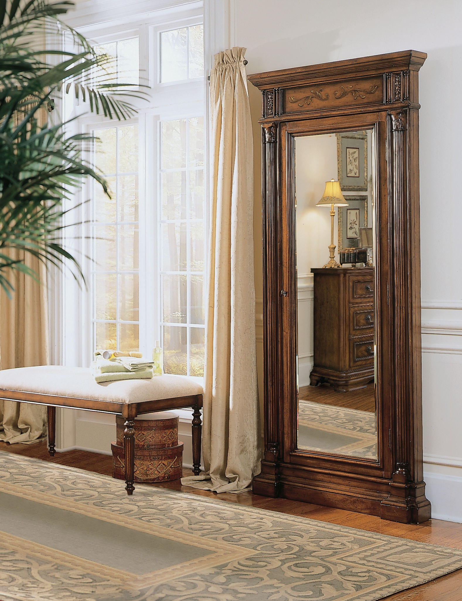 Hooker Furniture Accents Floor Mirror w/Jewelry Armoire Storage 50050558