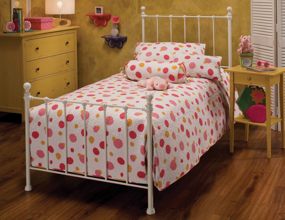 Hillsdale Furniture Youth Molly Bed Set Full Rails Not