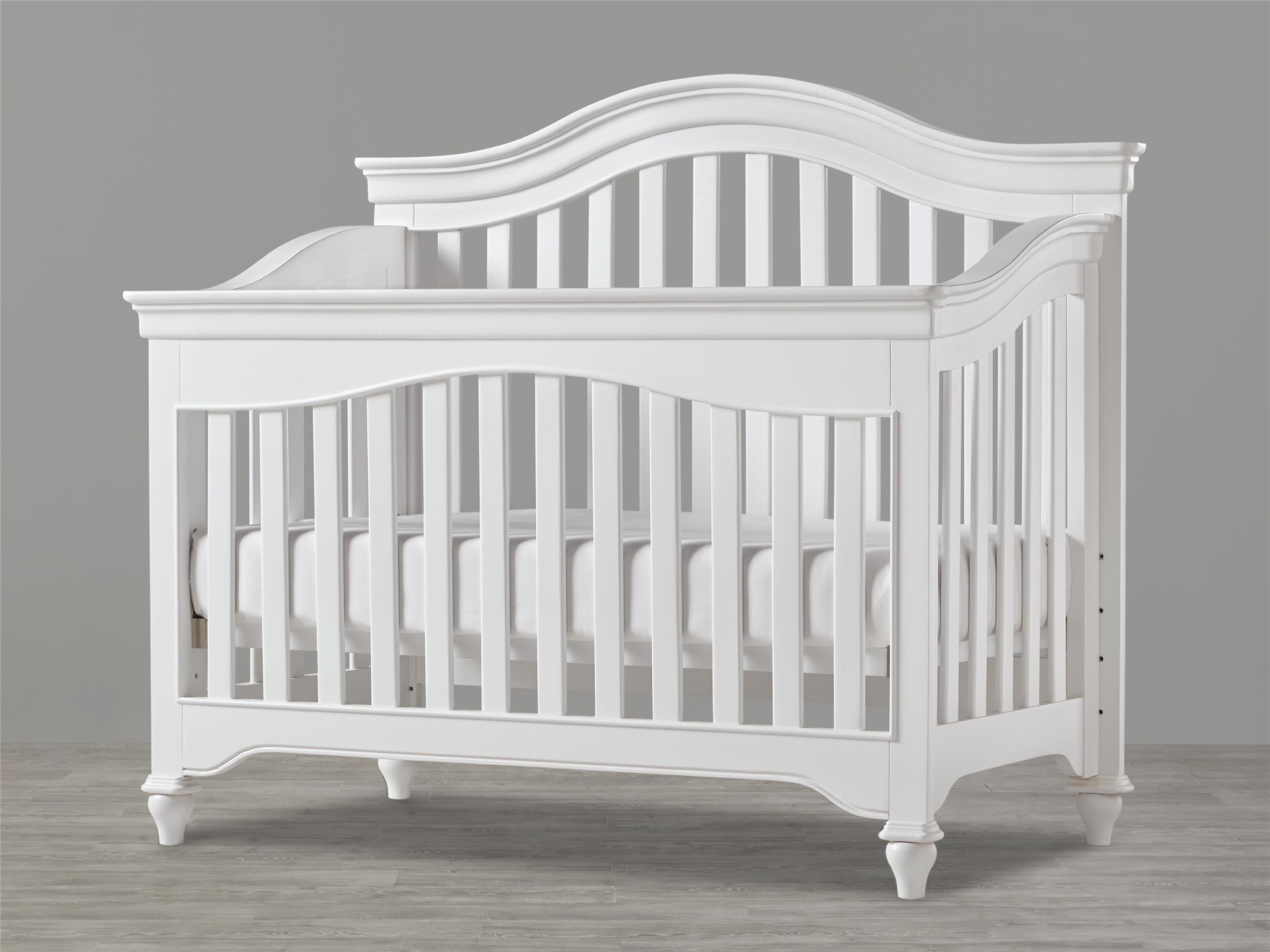 Smartstuff by Universal Baby Summer White Convertible Crib 131A310