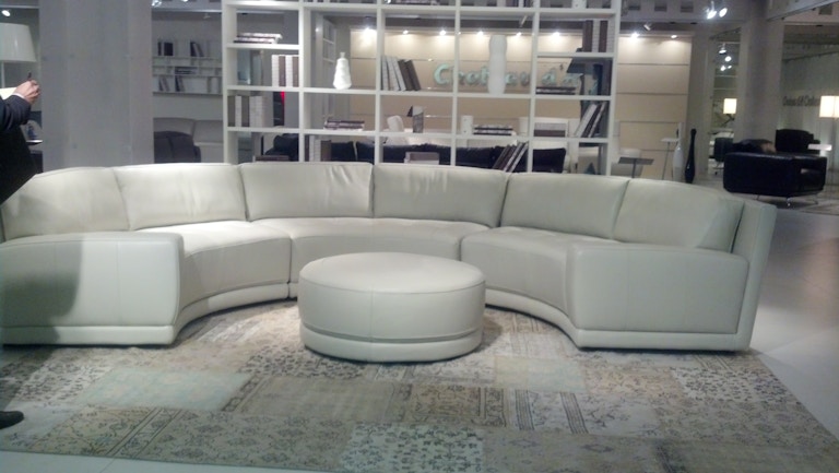 Chateau d'ax Living Room Sleek curved Italian leather sectional ... - Chateau d'ax Sleek curved Italian leather sectional.