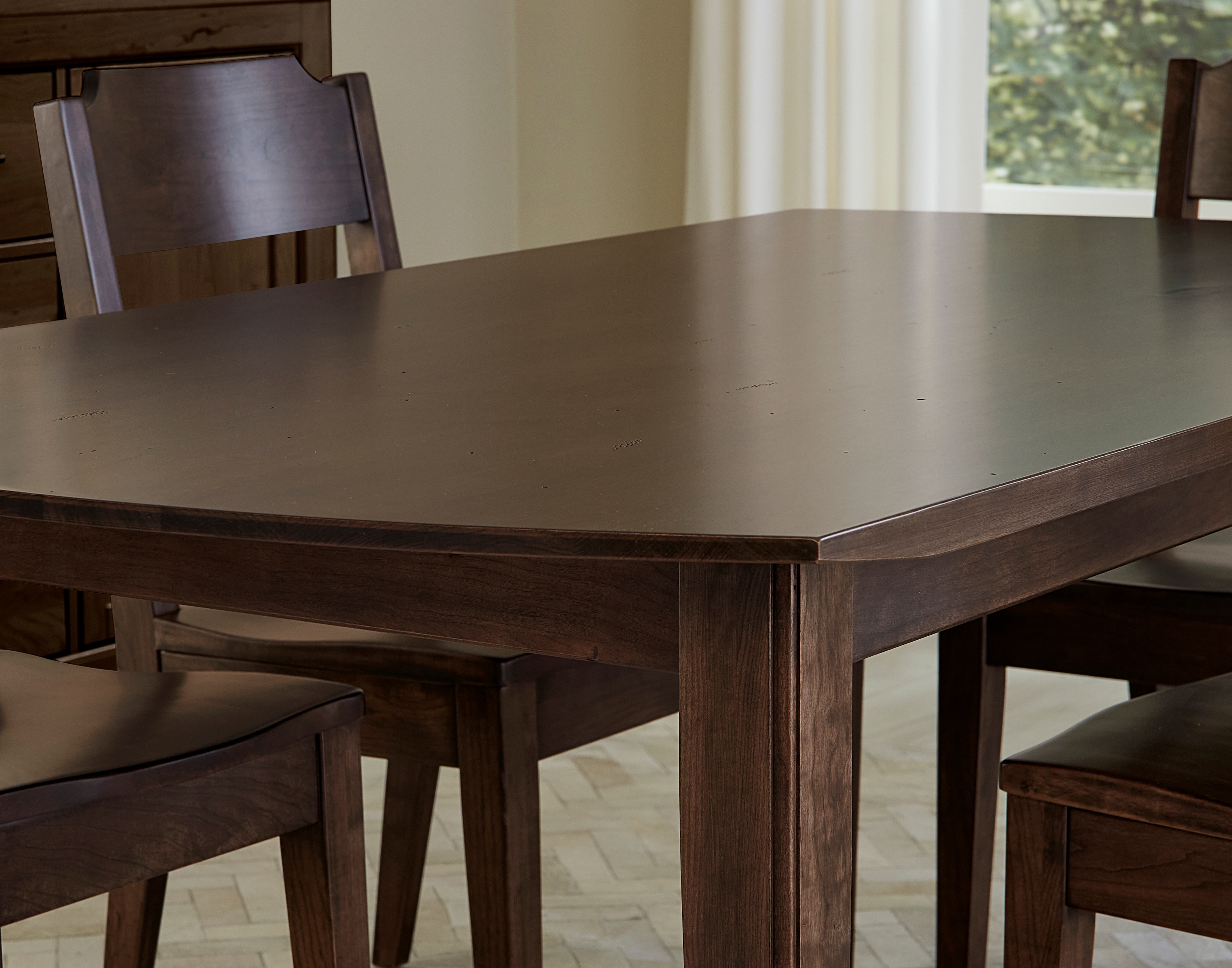 VaughanBassett Furniture Company Casual Dining 94'' Surfbd Table With 1 1/4'' Top 150094