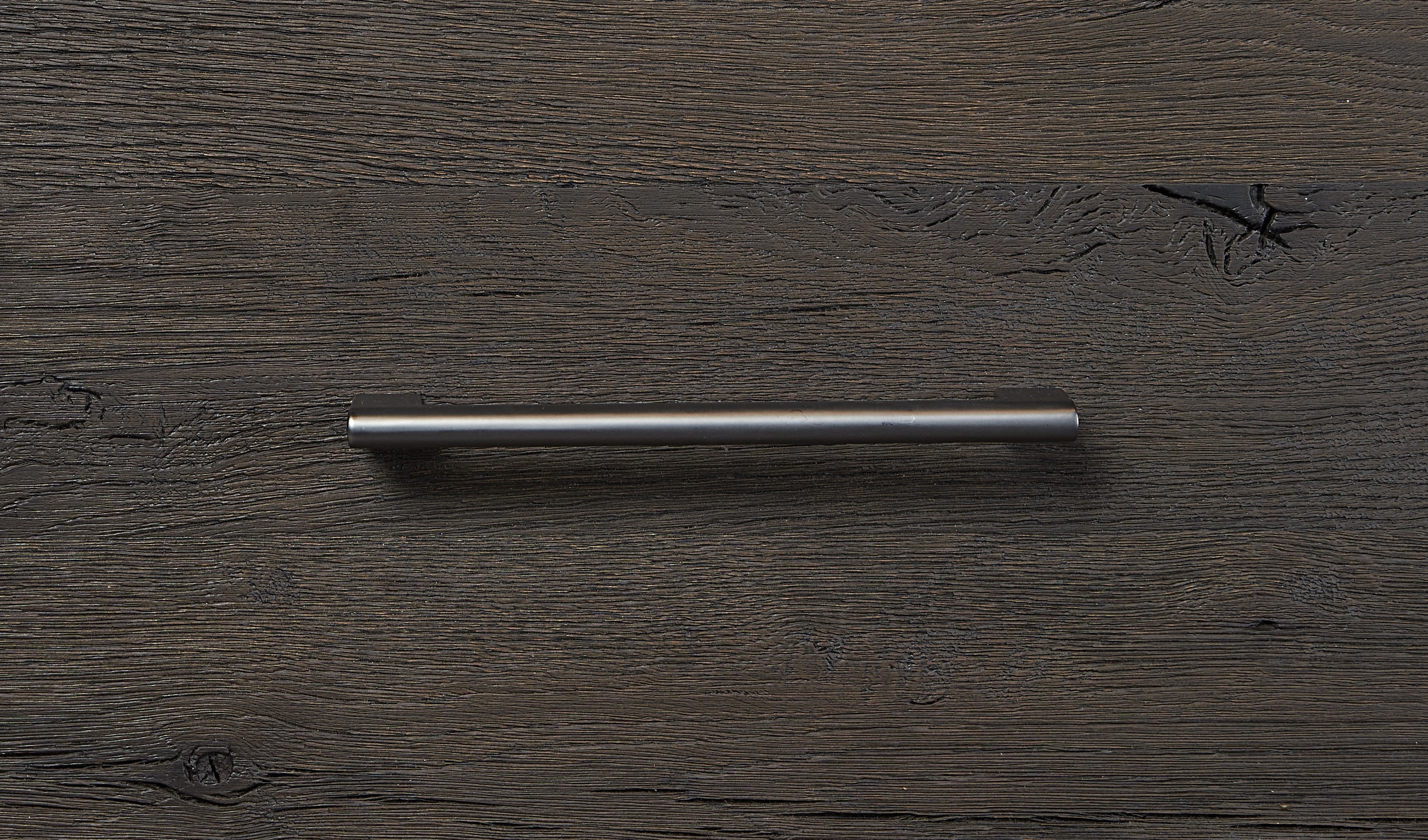 VaughanBassett Furniture Company Bedroom Standing Dresser 5 Drawer