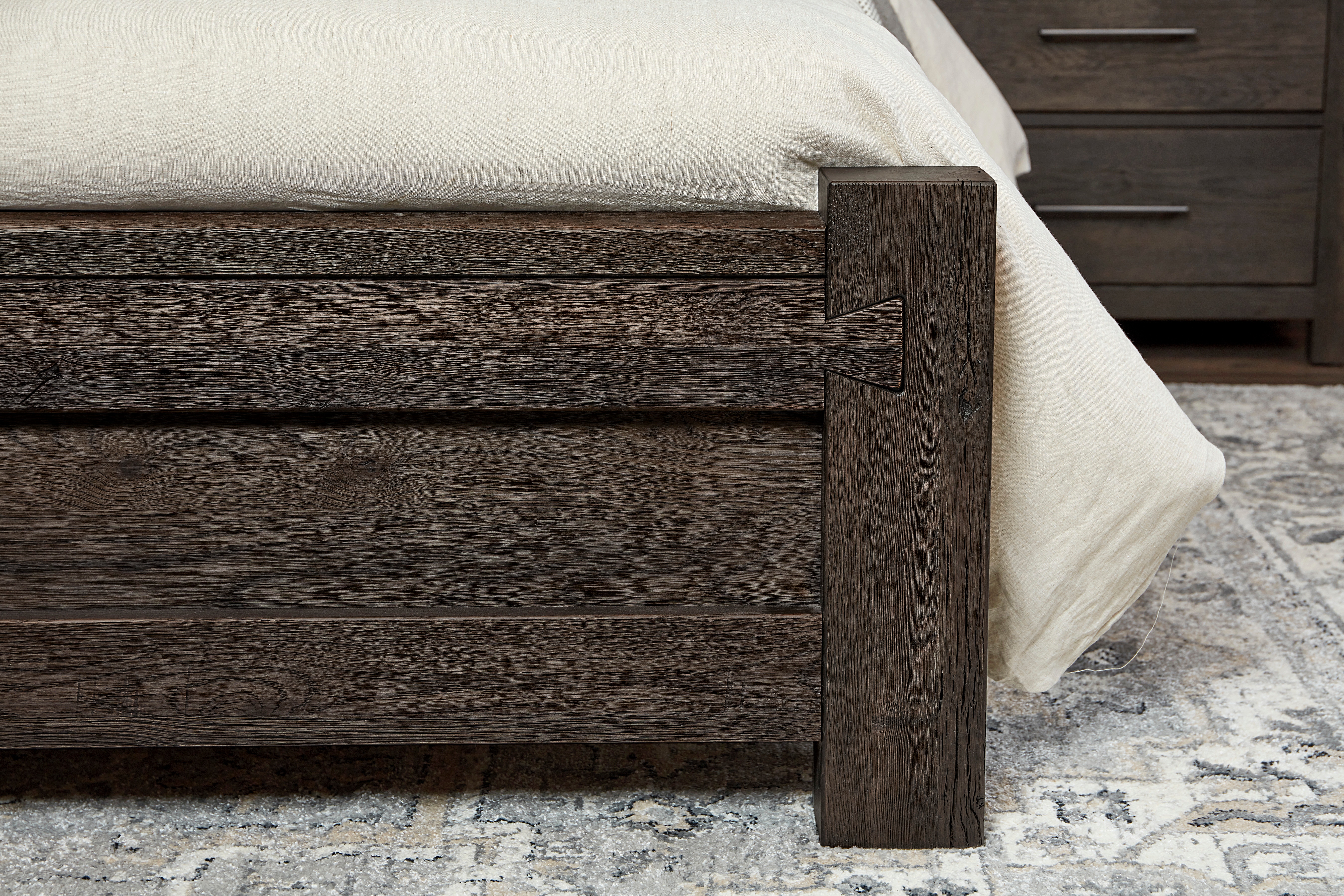 VaughanBassett Furniture Company Bedroom King Poster Bed With Poster Footboard 750668866922MS2