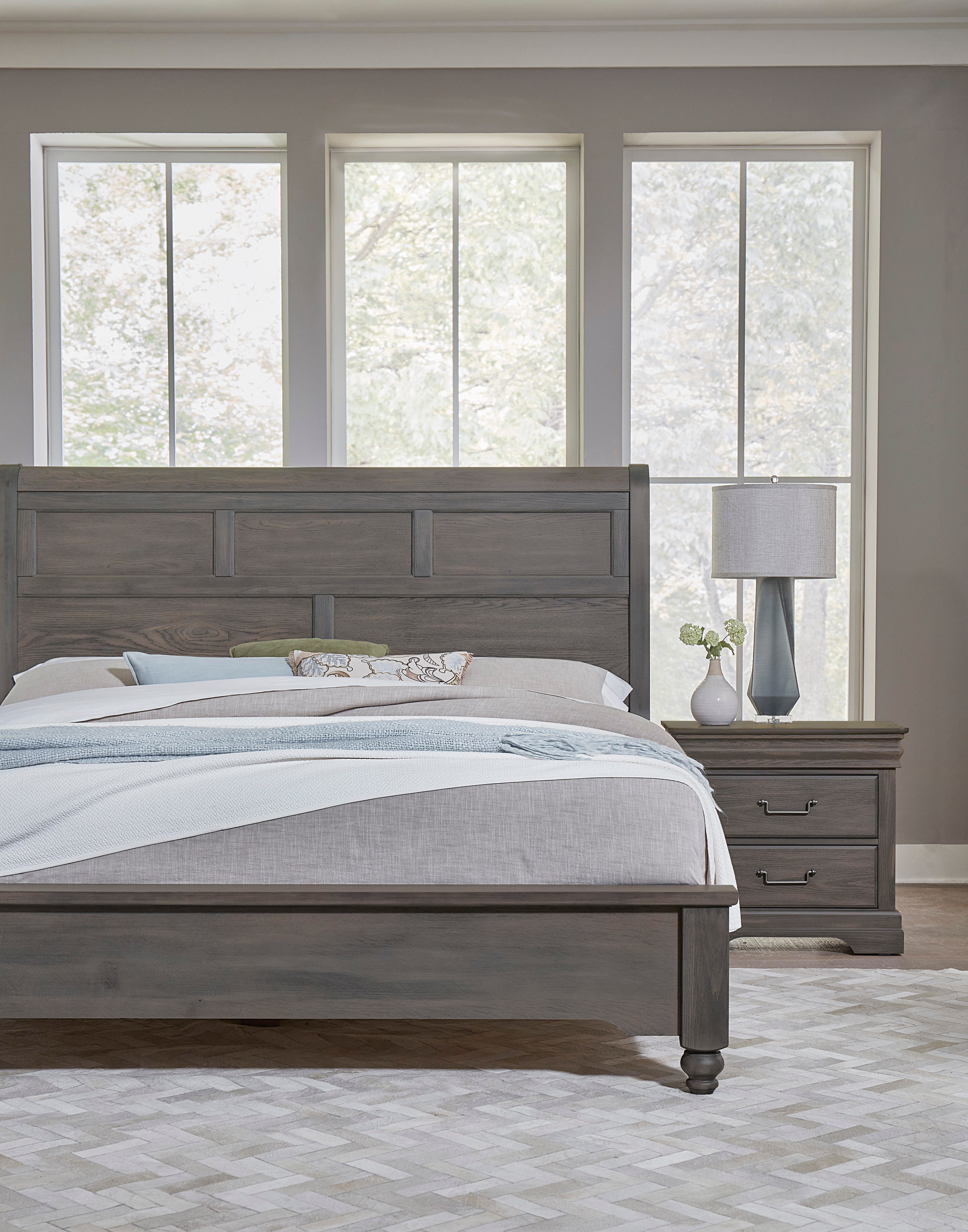 VaughanBassett Furniture Company Vista Queen Sleigh Bed 772553155