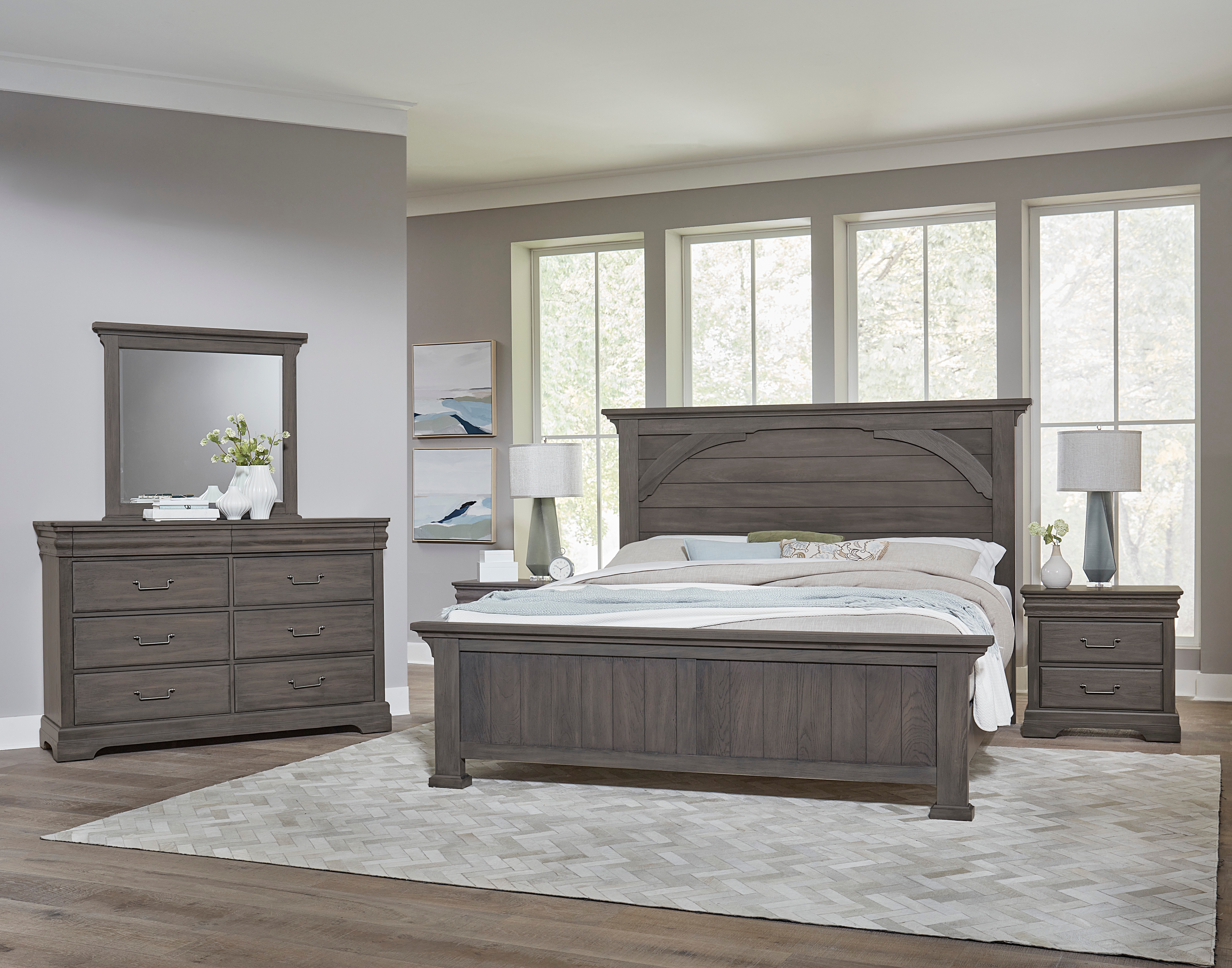 VaughanBassett Furniture Company Bedroom Queen Mansion Bed 772559955