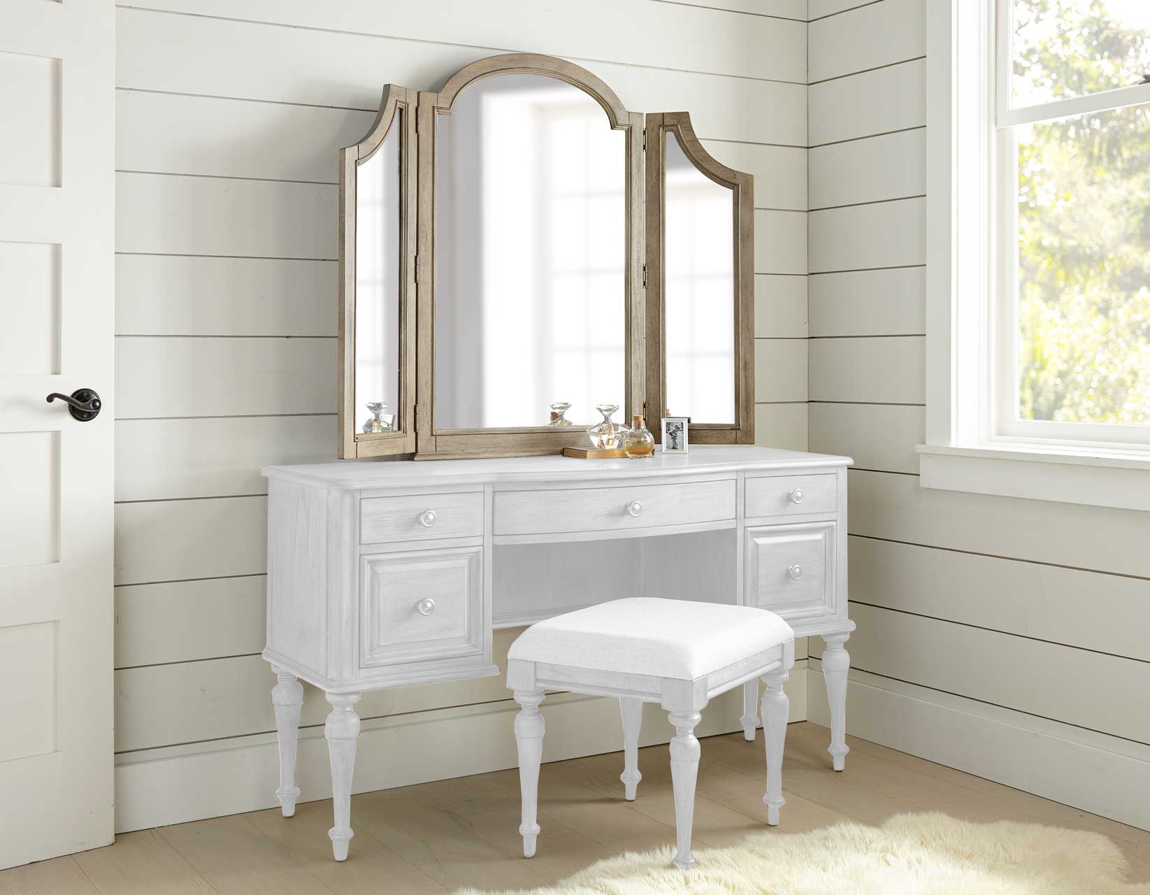 Steve Silver Bedroom Highland Park Vanity Mirror HP900VMD - Carol