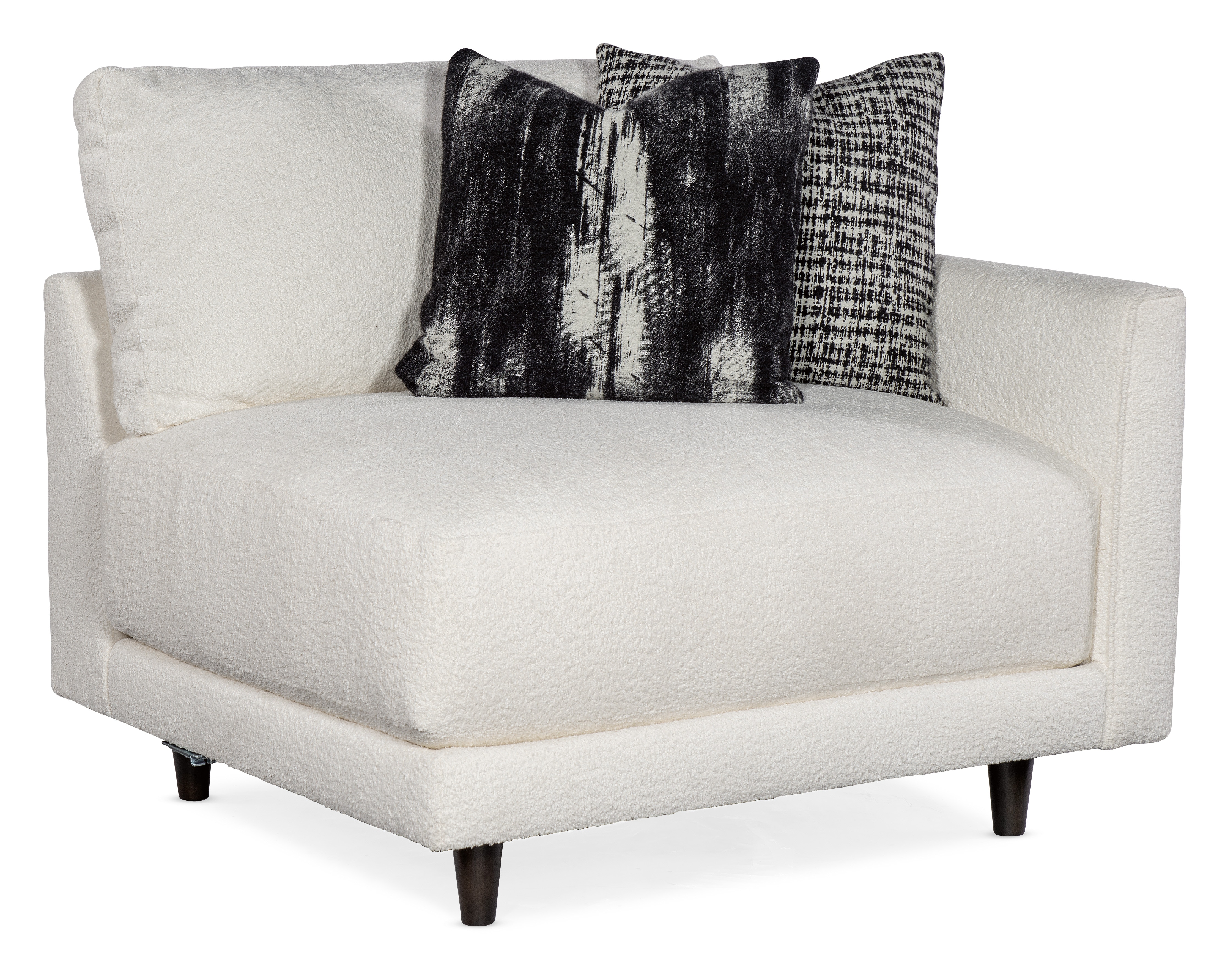  Carmel Right Arm Facing Chair (Welt) 