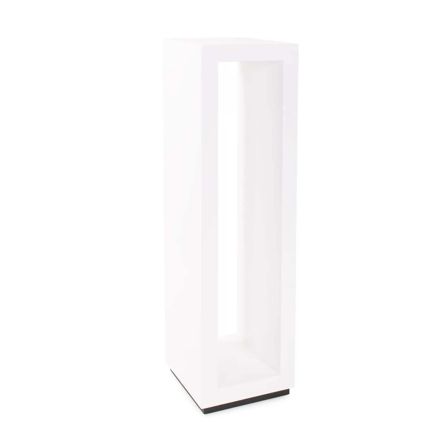 Howard Elliott Bianco Lacquered Contemporary Display Pedestal- Tall 150028