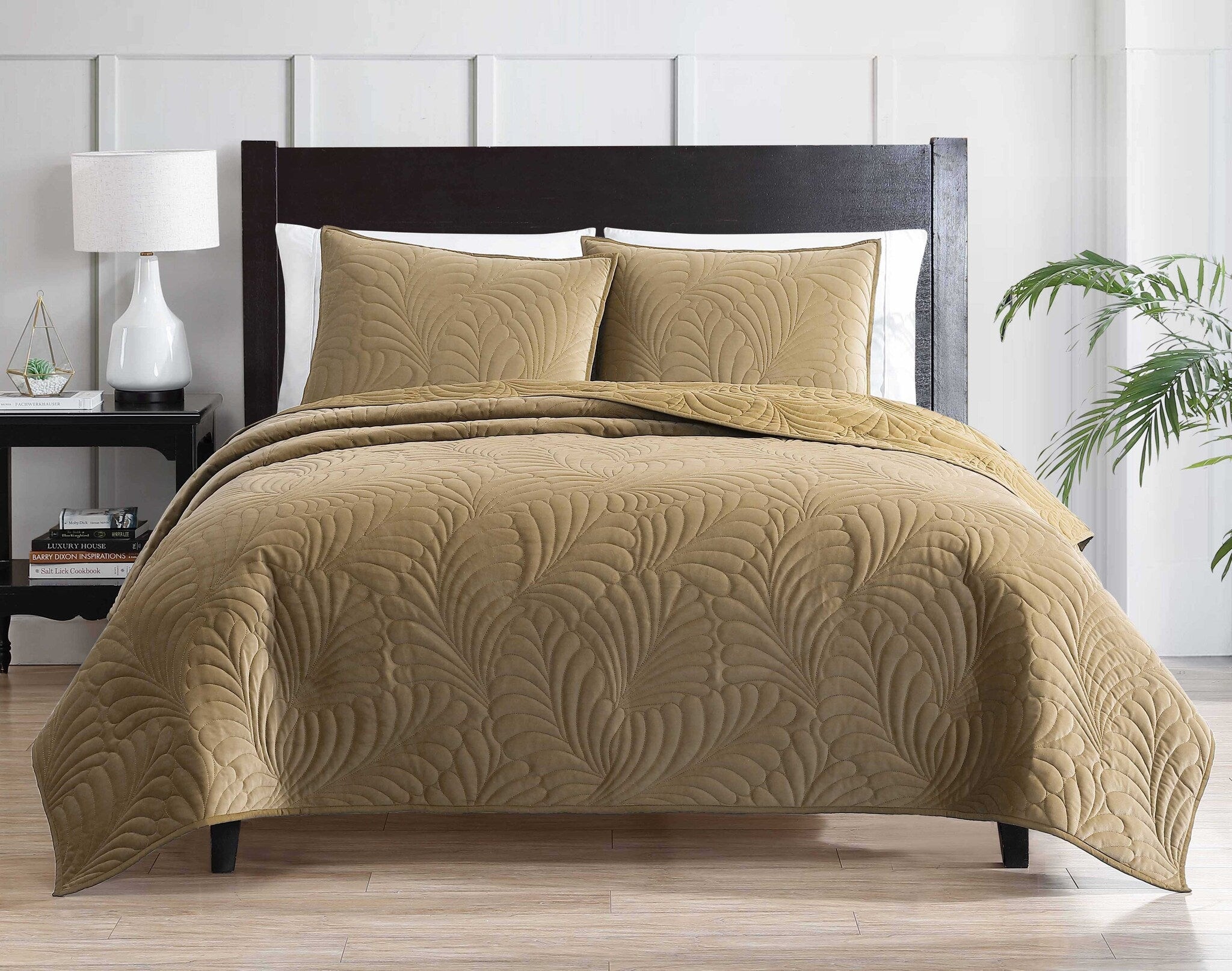  Marlena Gold 3 pc Queen Coverlet Set NEVER COMPRESSED 92082