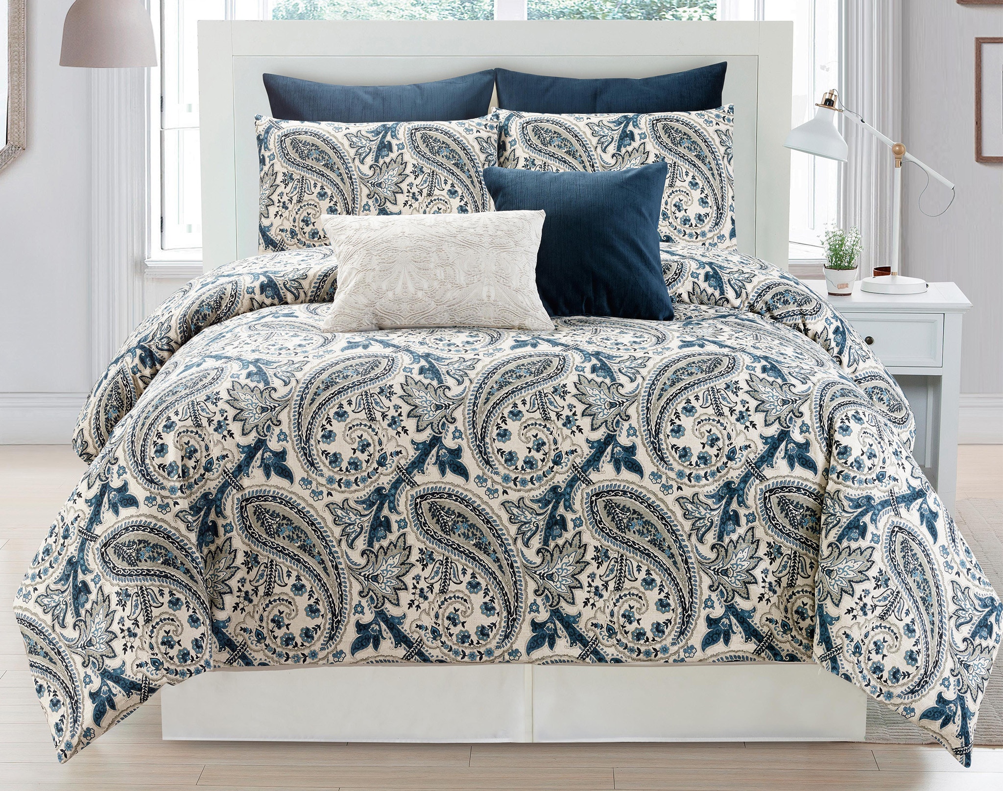 Hallmart Collectibles Bedroom Comforter Set 75036 - Metropolitan