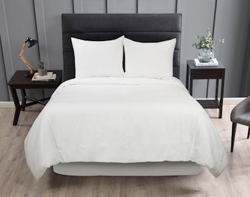 Hallmart Collectibles Bedroom Odina 9 PC Queen Comforter Set Burgundy 84175  - Osmond Designs