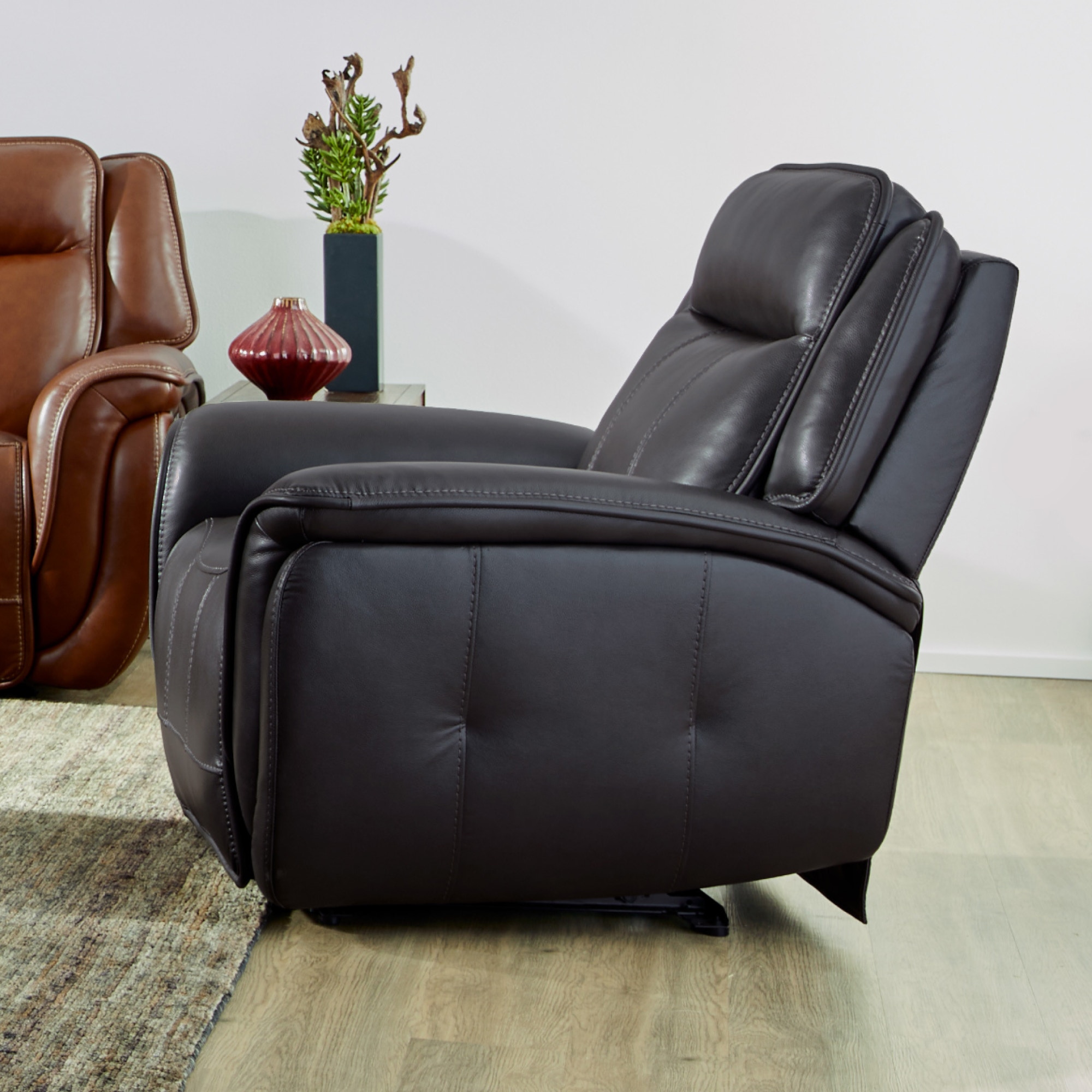 Flexsteel Living Room Power Recliner With Power Headrest And Lumbar ...