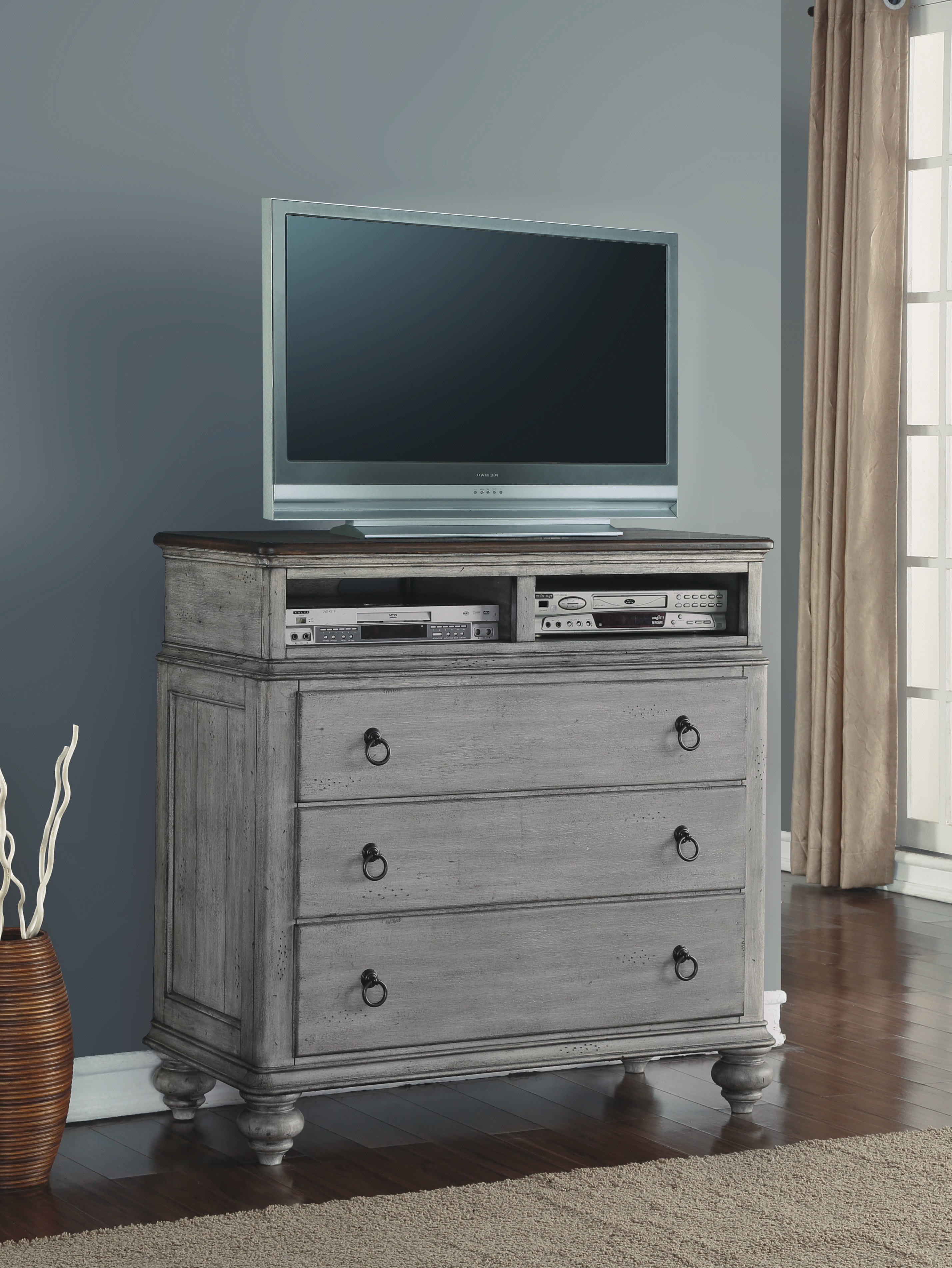 チェスト114 plug | chest114