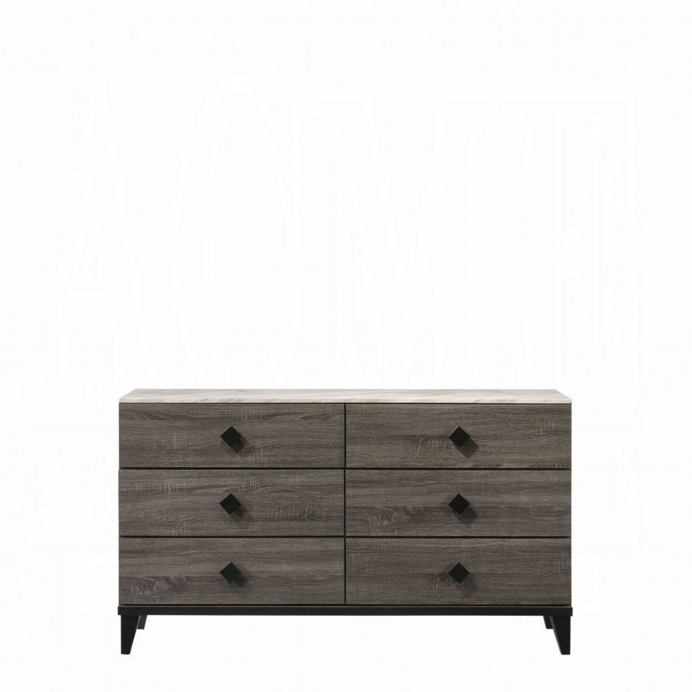  Avantika Dresser 