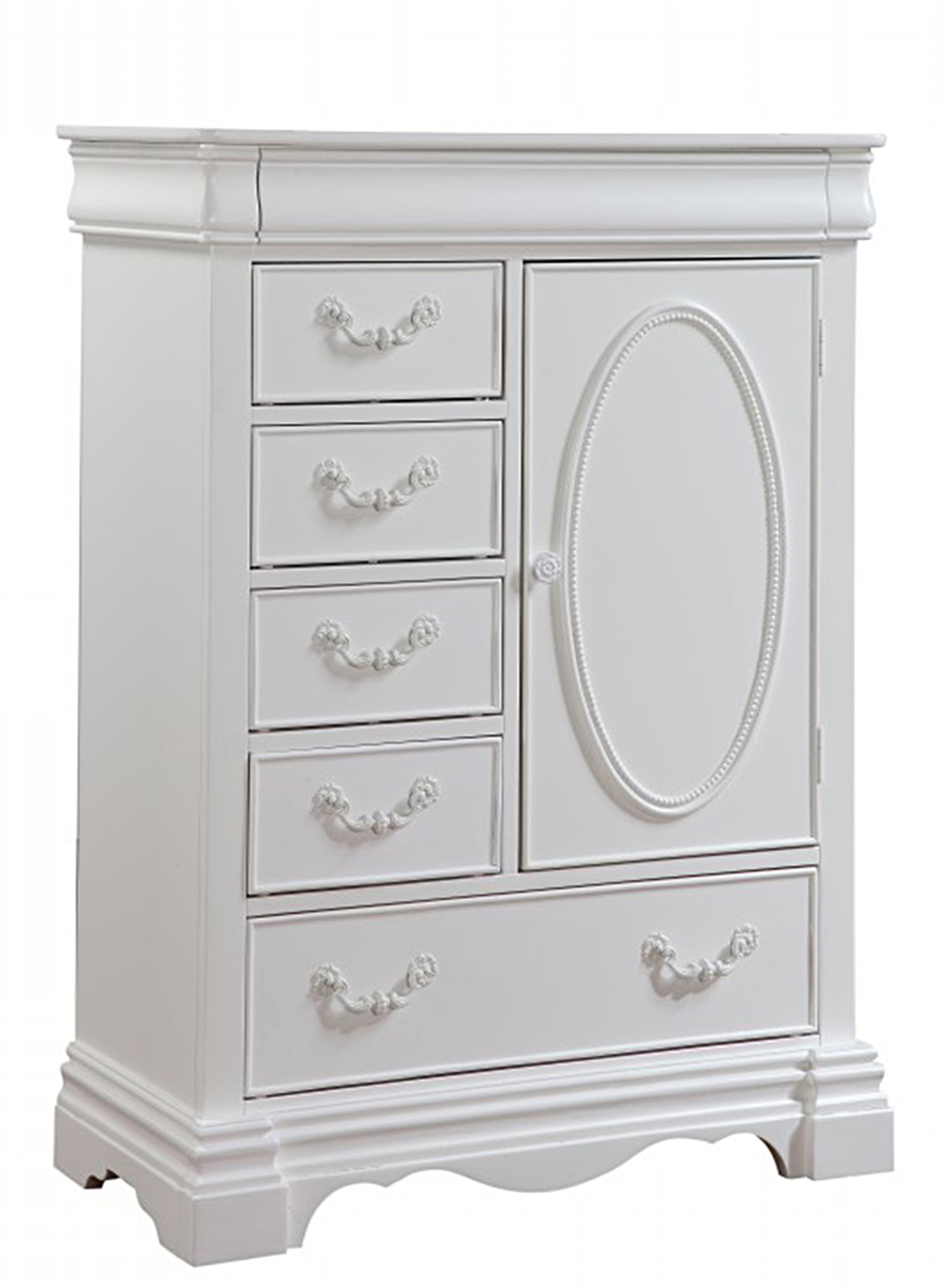  Estrella Chest 