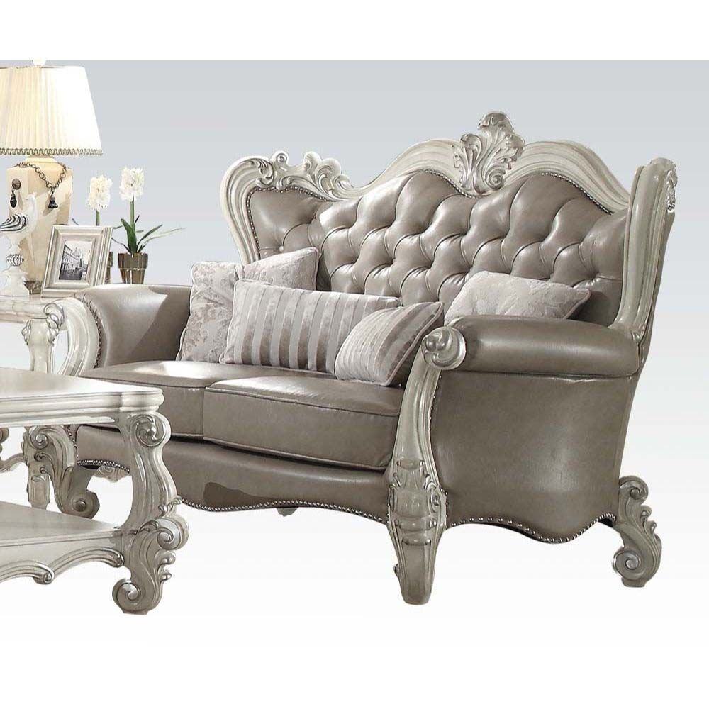 Versailles Loveseat With 4 Pillows 