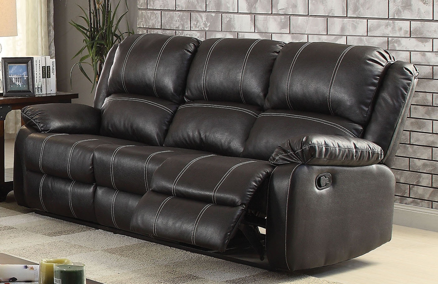  Zuriel Motion Sofa 
