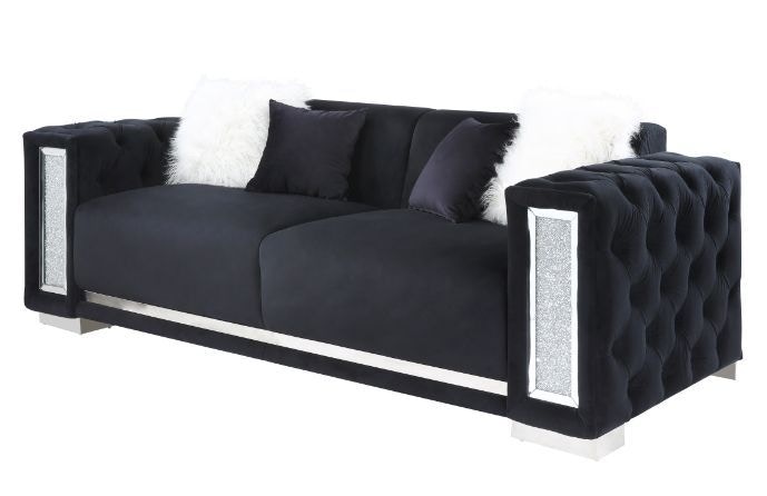  Trislar Sofa With 4 Pillows (Same Lv01397) 
