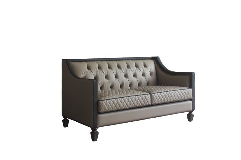  House Beatrice Loveseat With 3 Pillows 