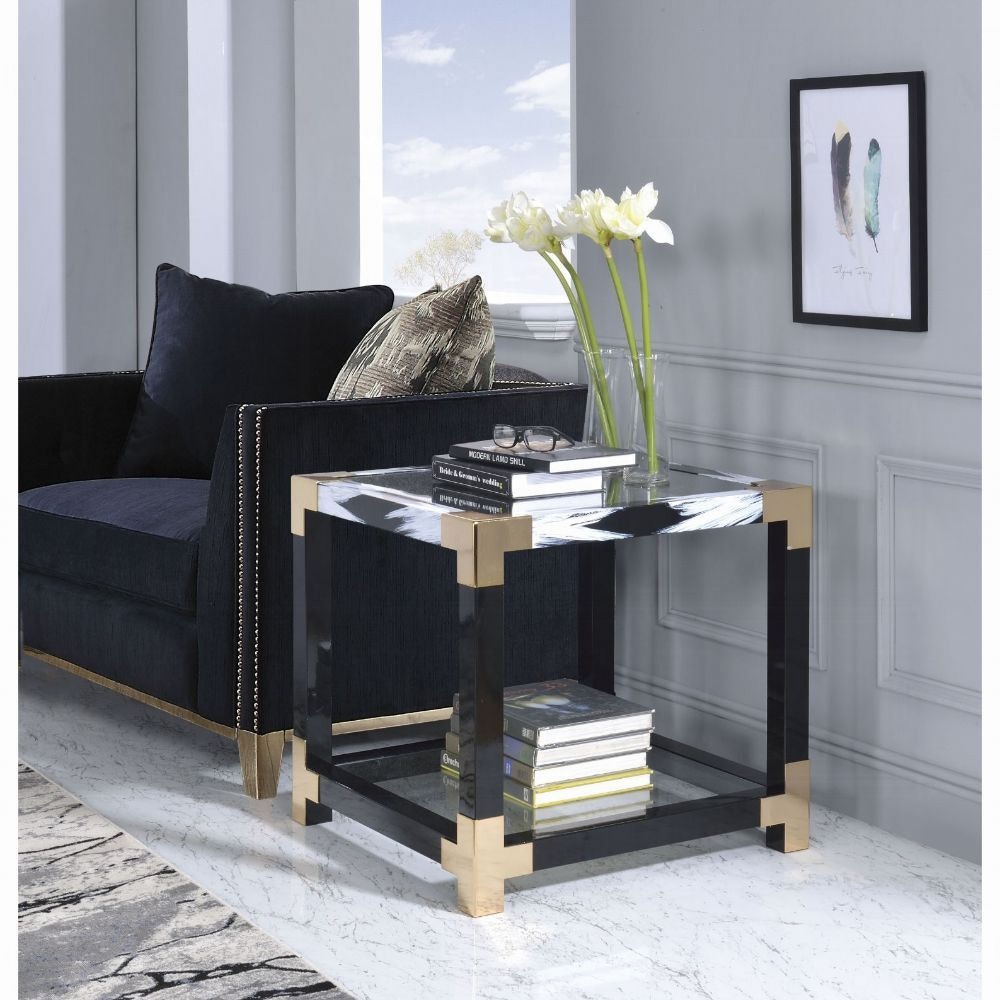  Lafty End Table 
