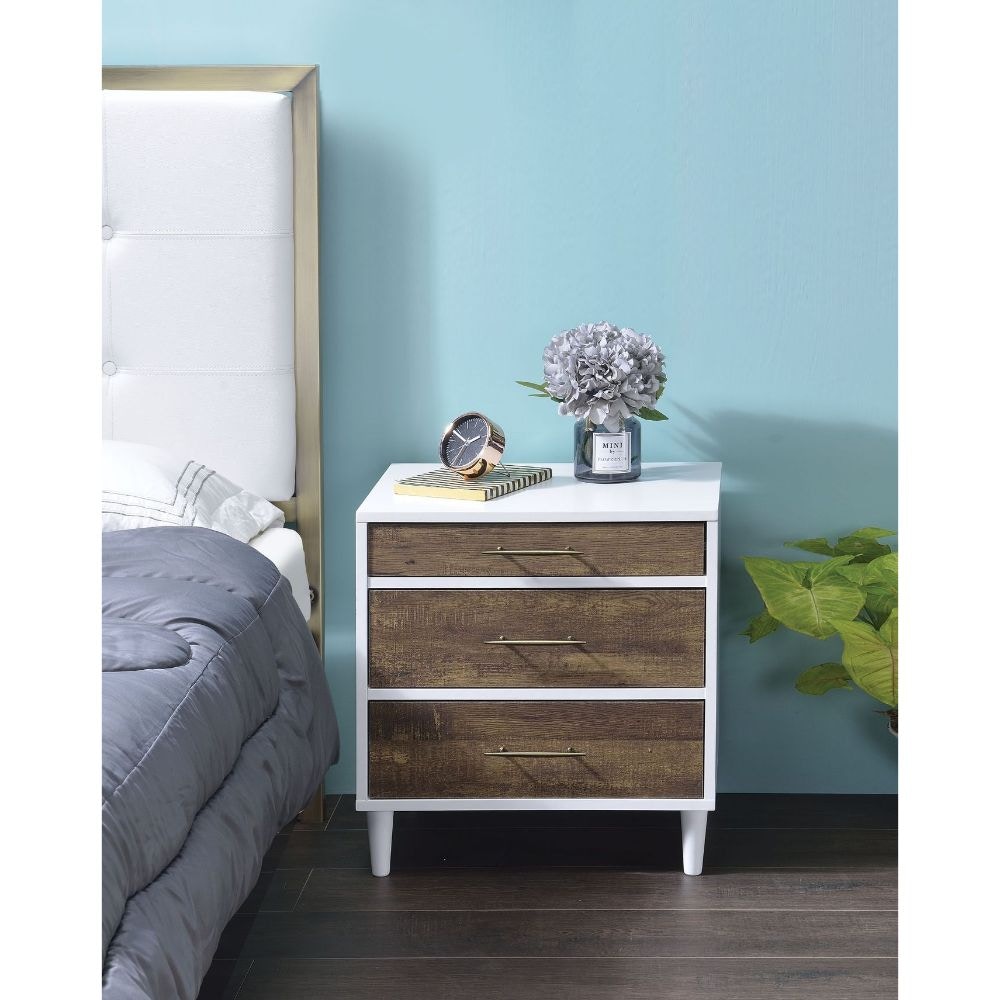  Lurel Accent Table 