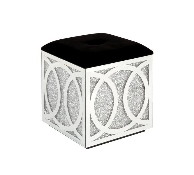  Noralie Ottoman With Storage 