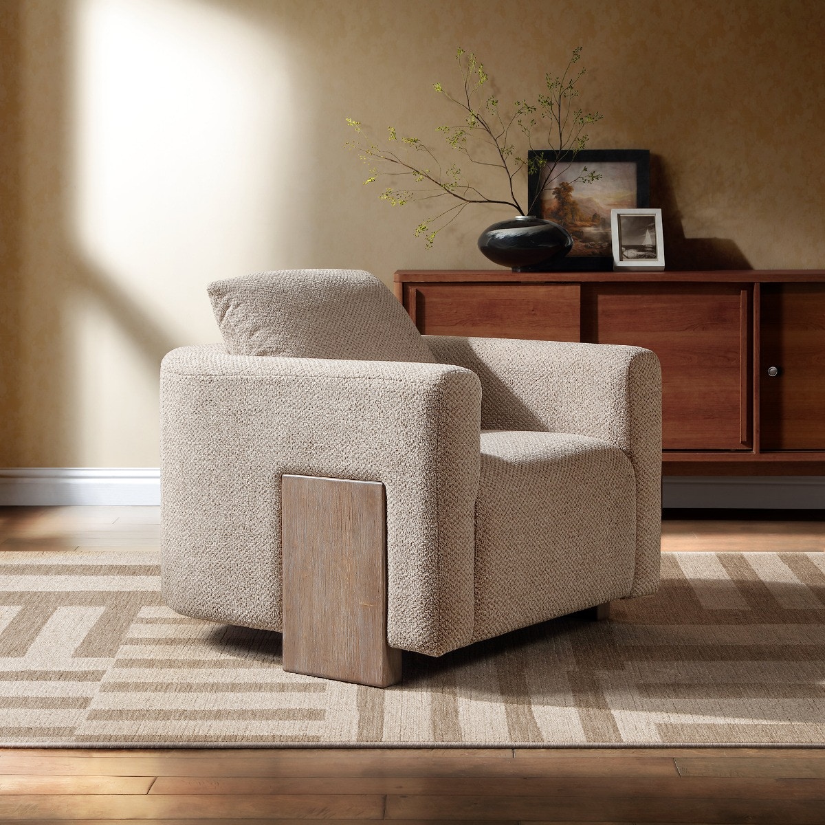  Tryne Accent Chair 