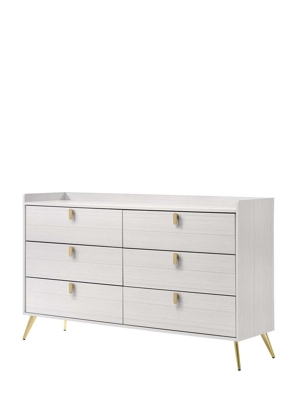  Zeena Dresser 