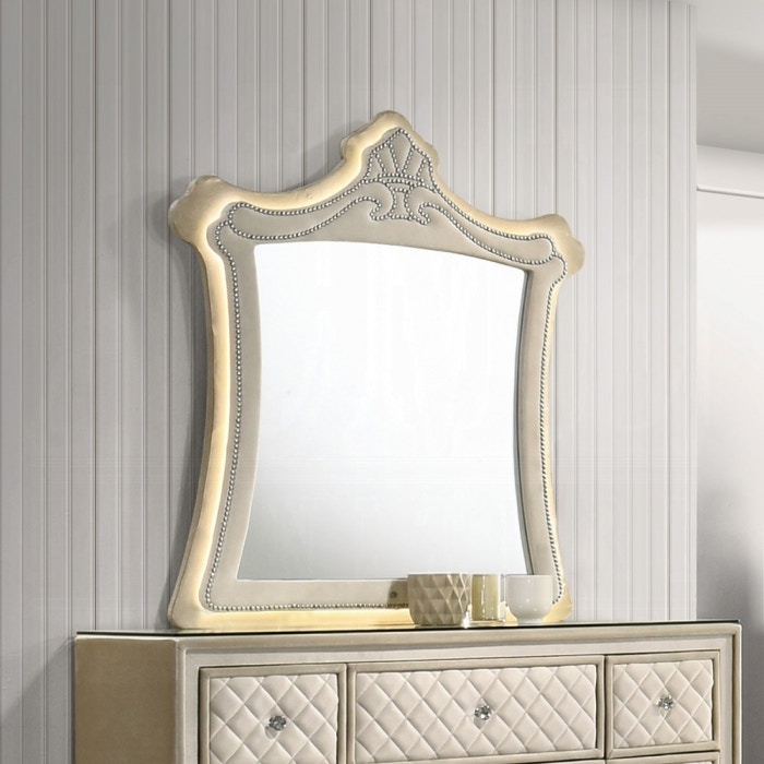  Lucienne Mirror With Led 