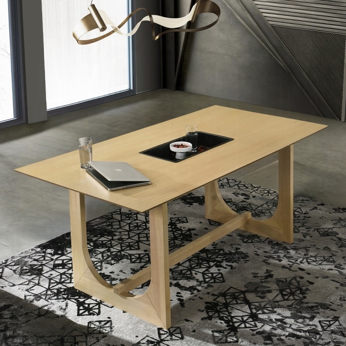  Blayde Dining Table 