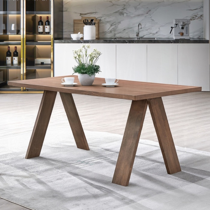  Sarha Dining Table 