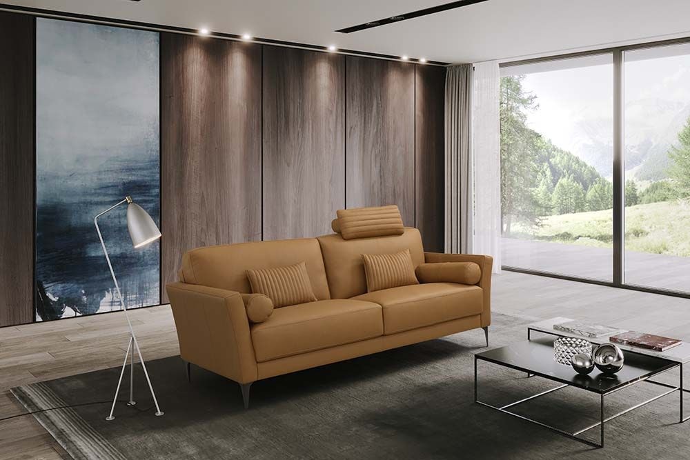  Tussio Loveseat With 5 Pillows 