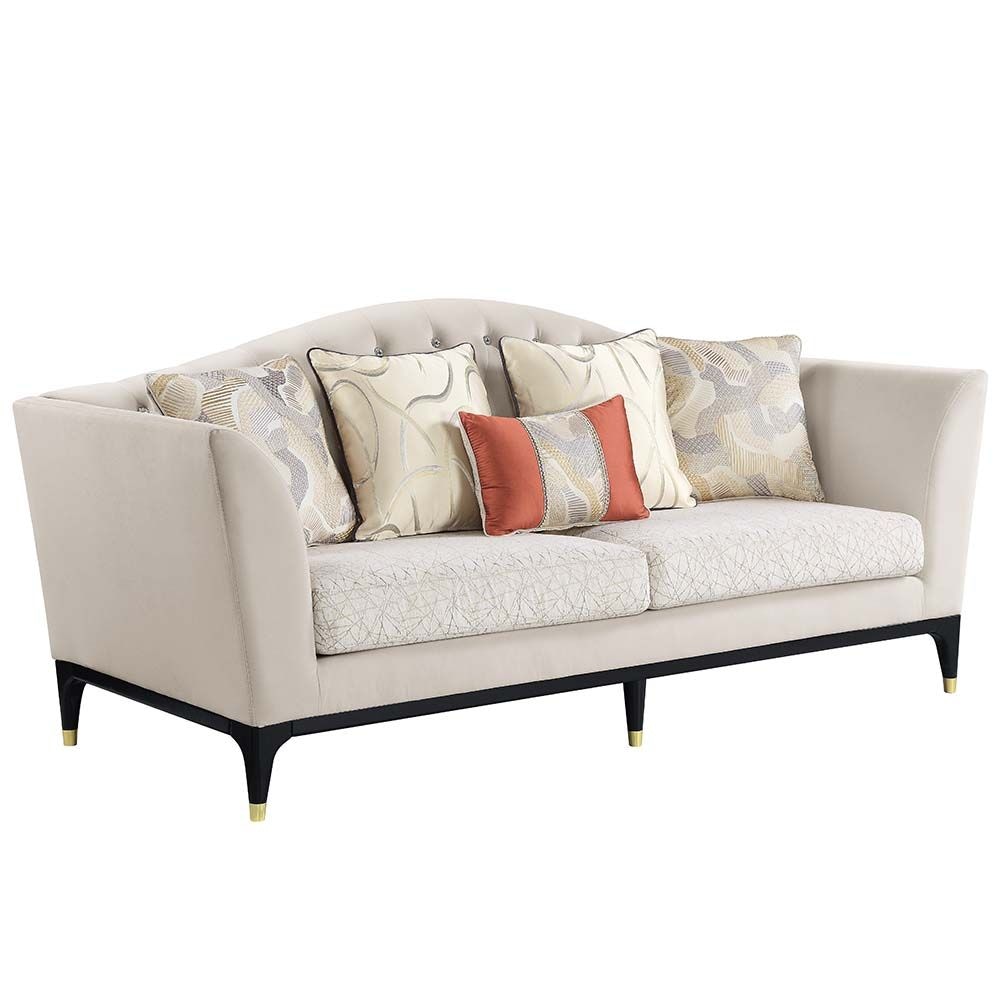  Tayden Sofa With 5 Pillows 