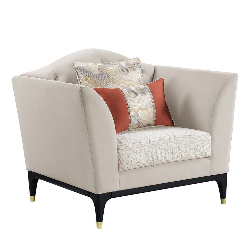  Tayden Chair With 2 Pillows 