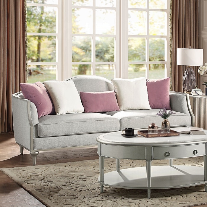  Kasa Sofa With 5 Pillows 