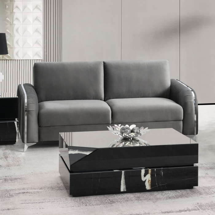 Wenona Sofa 
