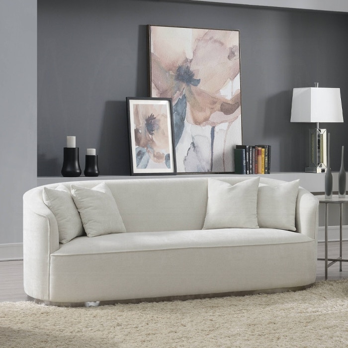  Odette Sofa With 4 Pillows 