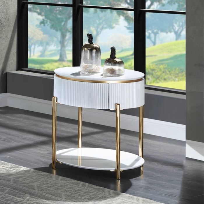  Daveigh End Table 