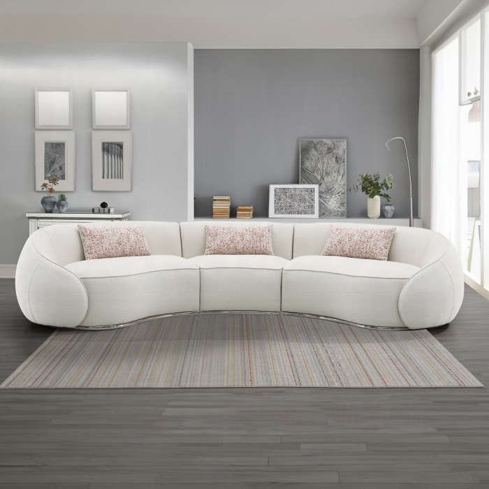  Sahara Sectional Sofa With 3 Pillows 