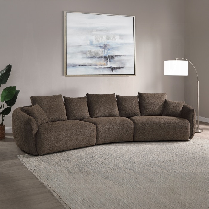  Bash Sofa With 7 Pillows 