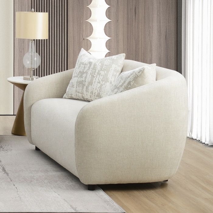  Etienne Loveseat with 2 Pillows 