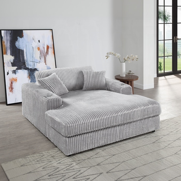  Hilde Chaise with 2 Pillows 