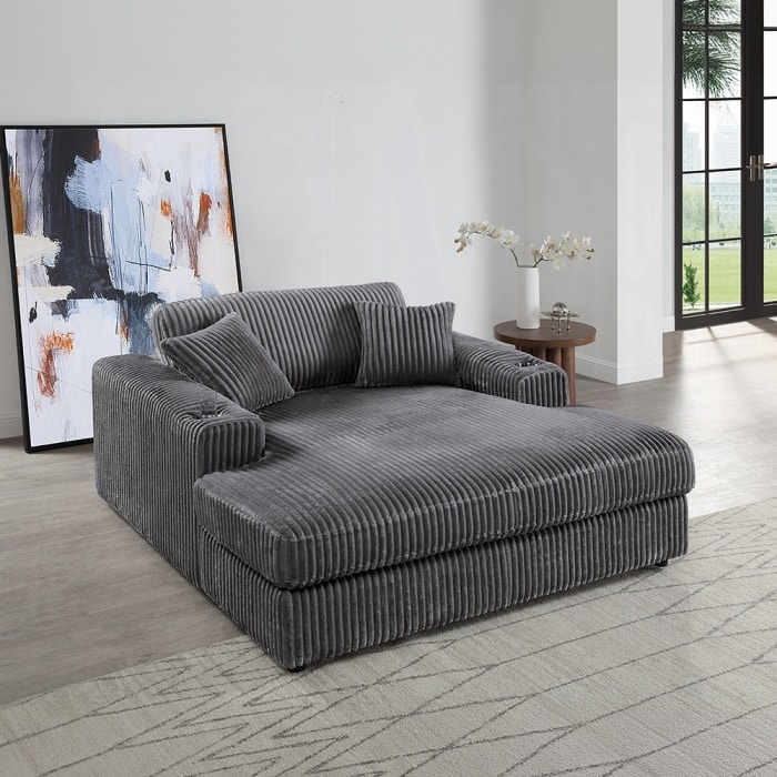  Hilde Chaise with 2 Pillows 