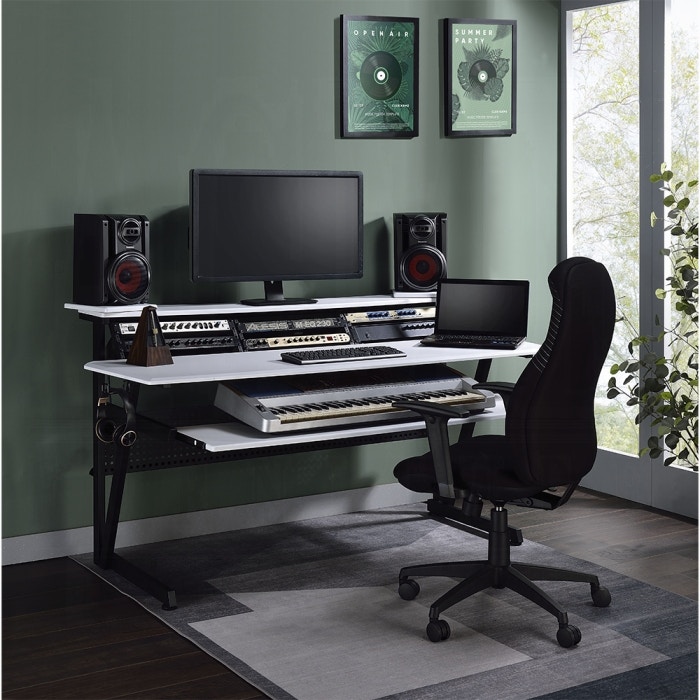  Saida Music Desk 