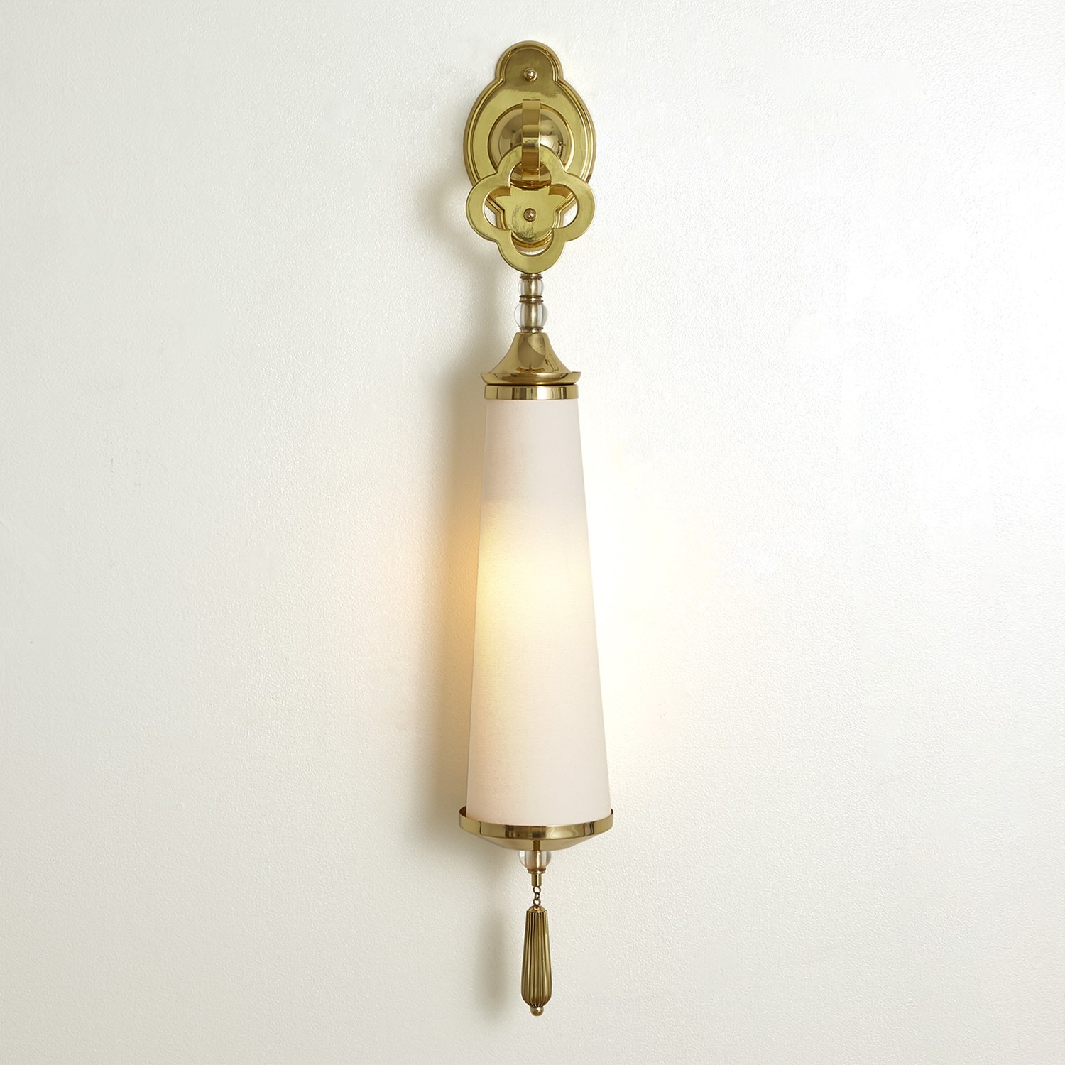 Global Views Quatrefoil Sconce-Brass-HW RT9.90004-HW