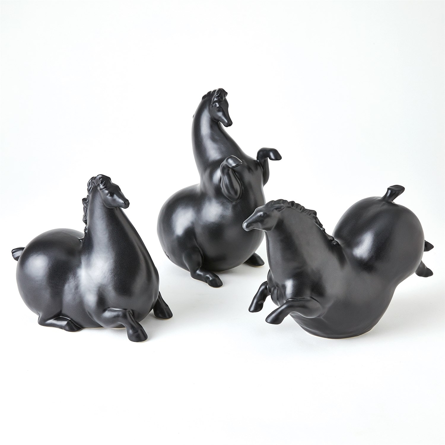 Global Views Home Accents Libertino Horse-Matte Black 1.10911