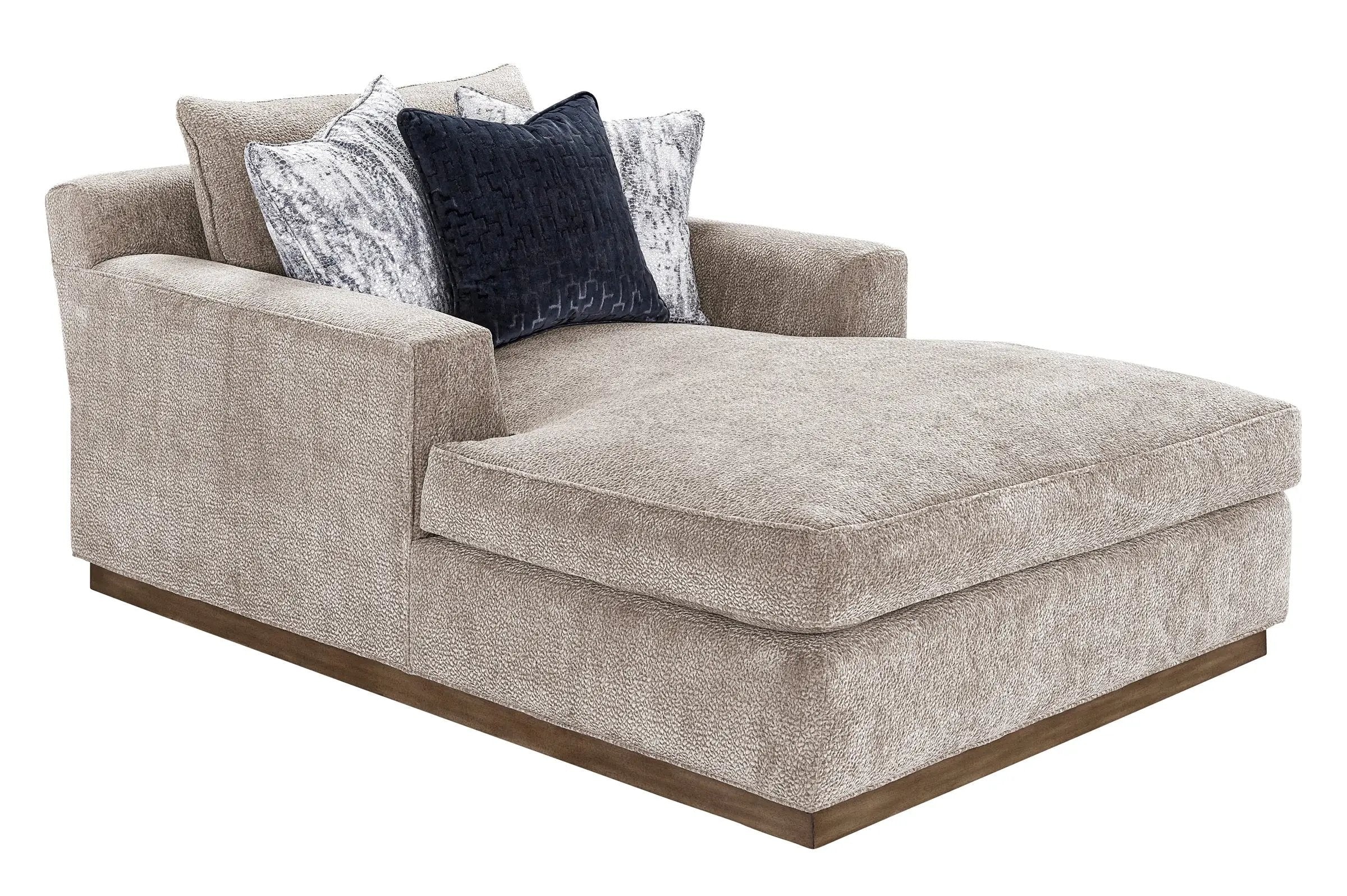 Marge Carson Rome Chaise CCP64-R