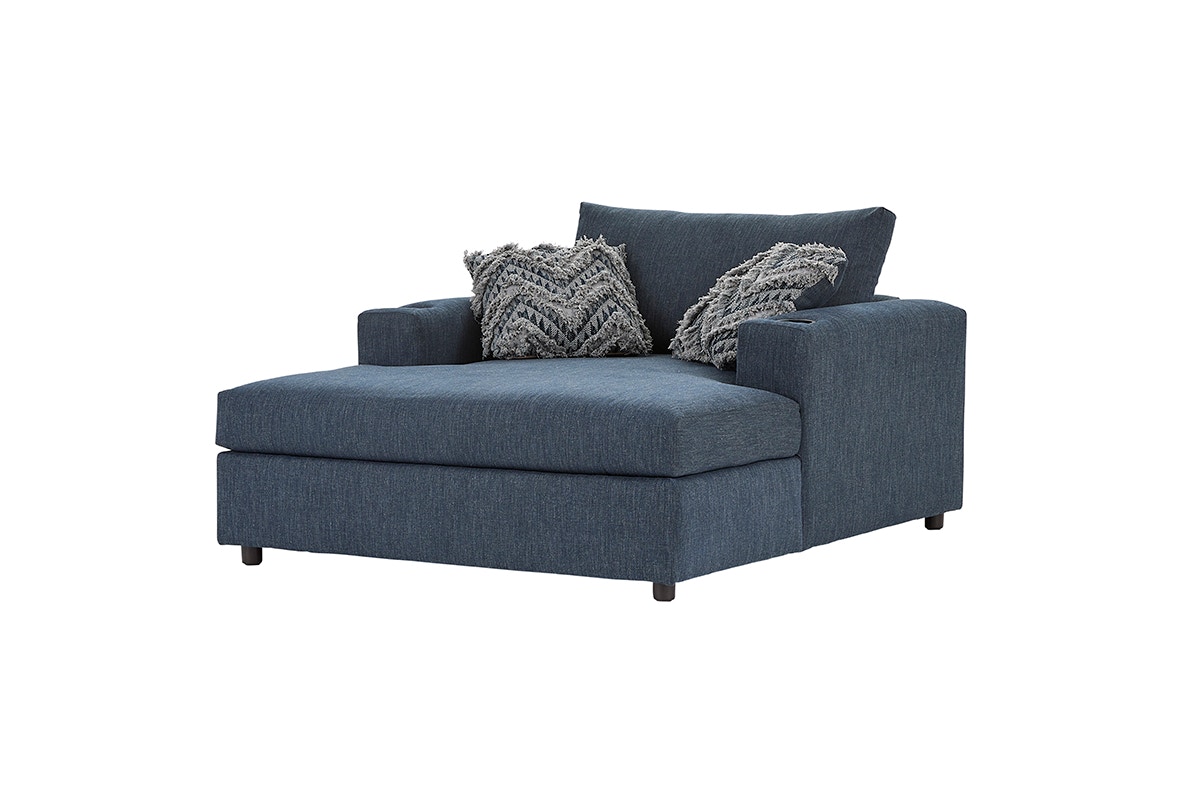 Hughes Furniture Chaise 24500CHS