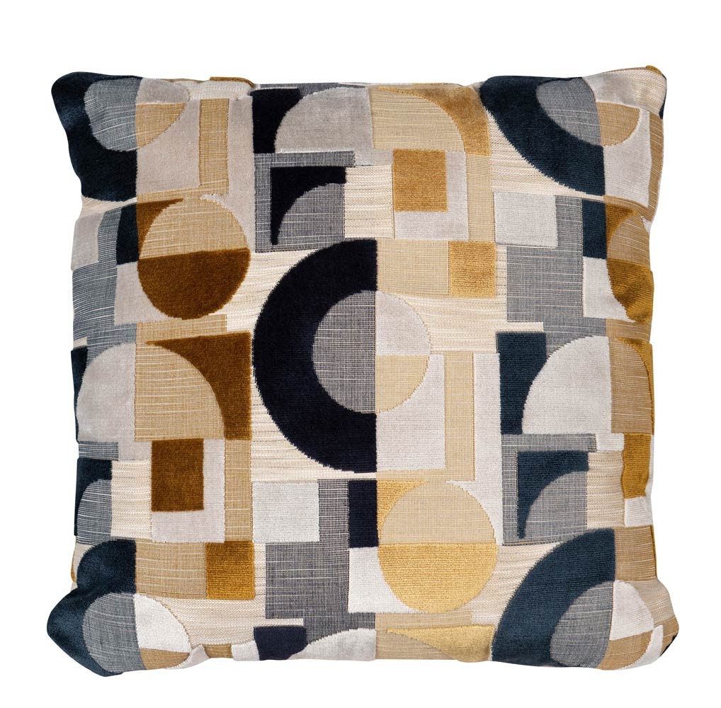  Decorative Pillows 
